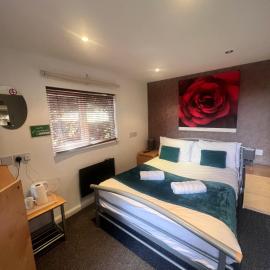 RL Cosy Guest house near NEC & BHX - Receptionless