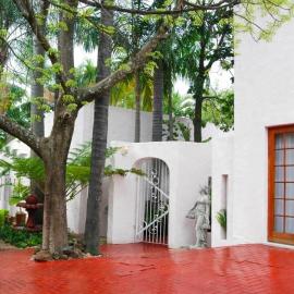 Ronique's Guest House, hotel a Rustenburg
