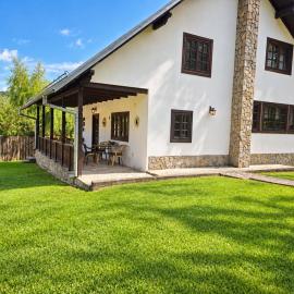 Casa cu Pridvor