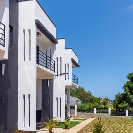 Villa Nova Townhouse Unit #2