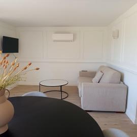 Air-conditioned apartment with terrace