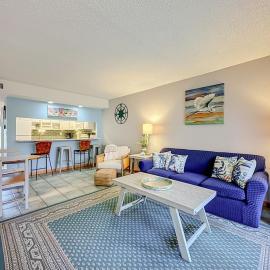 Salty Situation- Sun,Sand And Boat Ramp -St Augustine -2 bedroom 2 bath entire apartment