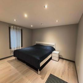 Serene Stay Near Montreal,Entire House