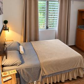 El Refugio Private Room & Bathroom
