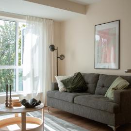Canal View Apartment with Office - 2 Min to LUAS