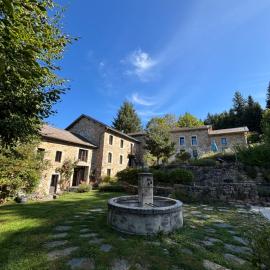 Moulin de Montabonnel, hotel din Devesset