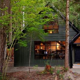 The Cozy Cowlitz Cabin