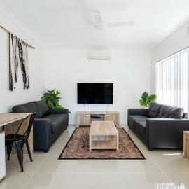 Villa Mare I 4 Mins to Beach، فندق في شاطئ كولبورا