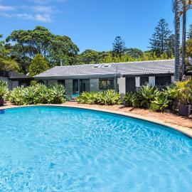 Pool Oasis - Swimming Pool - 10 Mins Walk to Beach