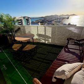 Sarcelle 18th Flr Refined SeaView Apartment