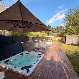 Duplex cosy dans maison individuelle, en option piscine & Jacuzzi, hotel Brétigny-sur-Orge-ban