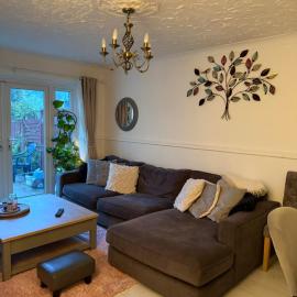 Cozy family home, Doncaster