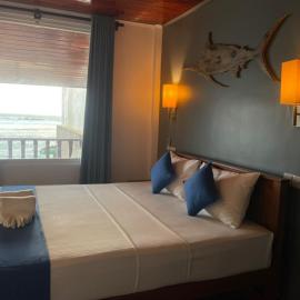 The Blue Crab Beach Hotel Hikkadwua