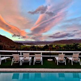 Montagu Little Sanctuary - FREE Hot Spring Access - September, hotelli kohteessa Montagu