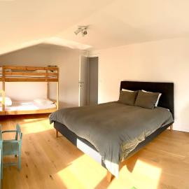 View, Jacuzzi & Pool Table