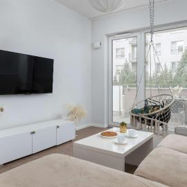 Przestronny Apartament z Tarasem by Noclegi Renters