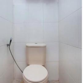 Karang Salam Guest House, hotel a Kedungbanteng