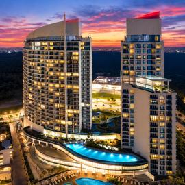 Viesnīca UHF HOTELS and RESORTS PINETREE pilsētā Iskandar Puteri