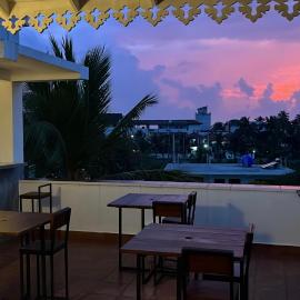 Beach Club Apartments