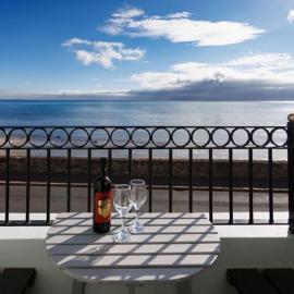 BlueSeaView Apartment with fabulous sea views, hotel din Newcastle