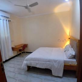 Nchilli Royal Lodge, хотел в Nkunjila
