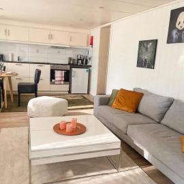 오다에 위치한 호텔 Basement Guest Suite