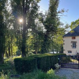 Chambre d'hôte Moulin du Breuil., hotel a Pionnat
