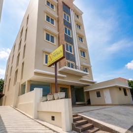 Townhouse Oak Hotel Niaga Surabaya