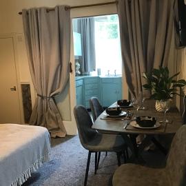 Luchon Formby Flats