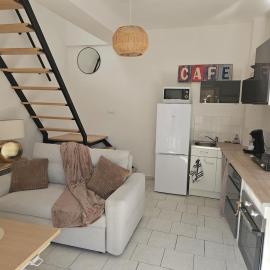 Duplex indépendant au calme entre Noyon et Compiègne, hotel sa Carlepont