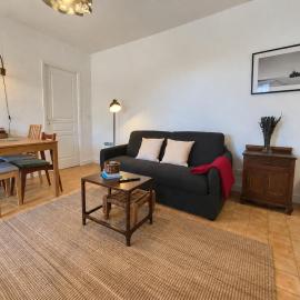 Casita con jardin cerca de la costa
