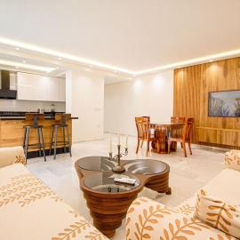 Luxury 2-Bedroom Pool, Quiet & Spacious