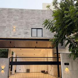 Shraddha Luxury Villa - Entire 3BHK Near Airport: Dod Jāla şehrinde bir otel