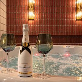 Haven SPA l Jacuzzi & Sauna l 2-poziomowy Loft l 3 sypialnie l 2 łazienki l Klimatyzacja