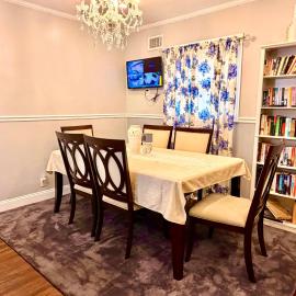 Private 2 Bed room, 1 Bath near JFK, Mall, LIRR