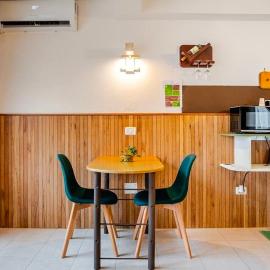 Elmas Room: Elmas'ta bir otel