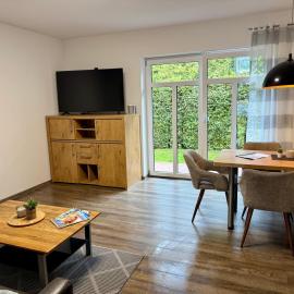 Felix' und Claudias Haus - Erholen direkt an der Thülsfelder Talsperre, hotel i Friesoythe