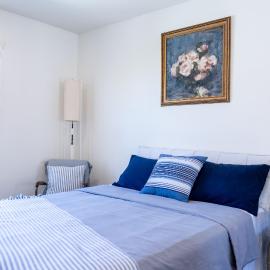 Cozy Blue Haven Bright & Peaceful Room