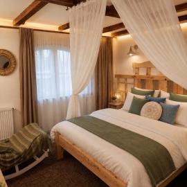 The NEST Boutique Hotel, hotelli kohteessa Botoşani