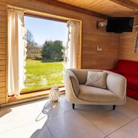 Comfortable holiday home with sauna and jacuzzi, готель у місті Lipusz