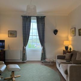 Renovated 2 bed maisonnette overlooking River Deveron