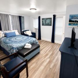 BLUE RM DE with Spa Access