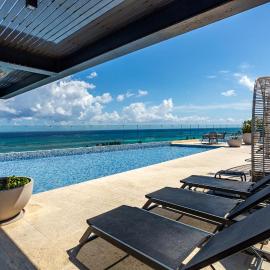 Luxury 1BR Condo Prime Location