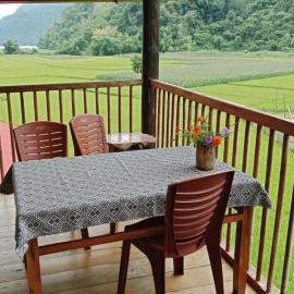 Tran Xuan Homestay Ba Be Village, hotel din Ba Be