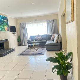 Travetel 4 Bedroom house