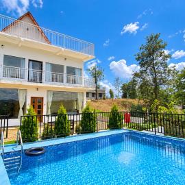 Willostays Bohemian Villa 4bhk