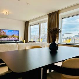 Unique 2 bd Apartment - Grand place view