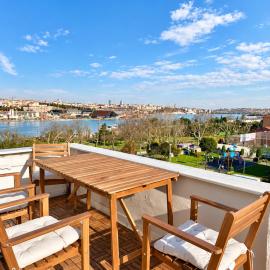 Timeless House Overlooking the Golden Horn with Sea - Nilorayn