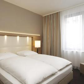 Hotel Berlin Alexanderplatz by Leonardo Hotels, hotel in Berlijn