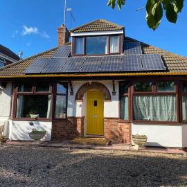 Bungalow in Badsey, north of Cotswolds, hotel i Badsey